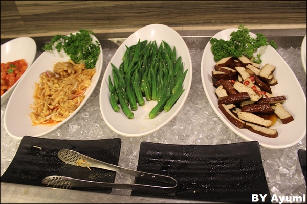 千葉火鍋(永和尊爵館)：［食記］千葉火鍋 / 永和尊爵館～海鮮、肉品、蔬菜、熟食、甜點、水果、生啤酒通通吃（喝）到飽啦！