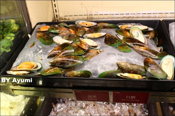 千葉火鍋(永和尊爵館)：［食記］千葉火鍋 / 永和尊爵館～海鮮、肉品、蔬菜、熟食、甜點、水果、生啤酒通通吃（喝）到飽啦！