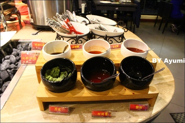 千葉火鍋(永和尊爵館)：［食記］千葉火鍋 / 永和尊爵館～海鮮、肉品、蔬菜、熟食、甜點、水果、生啤酒通通吃（喝）到飽啦！