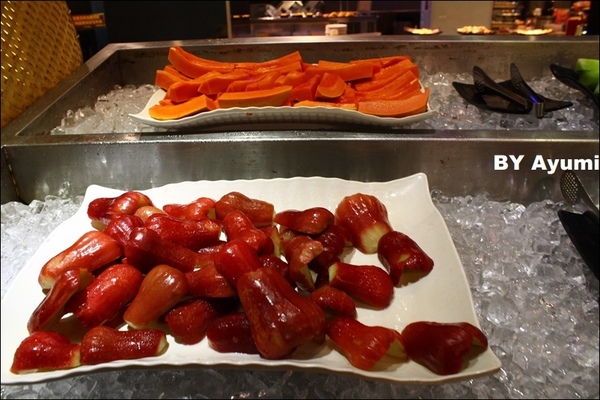 千葉火鍋(永和尊爵館)：［食記］千葉火鍋 / 永和尊爵館～海鮮、肉品、蔬菜、熟食、甜點、水果、生啤酒通通吃（喝）到飽啦！