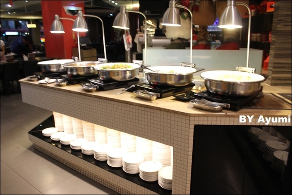 千葉火鍋(永和尊爵館)：［食記］千葉火鍋 / 永和尊爵館～海鮮、肉品、蔬菜、熟食、甜點、水果、生啤酒通通吃（喝）到飽啦！