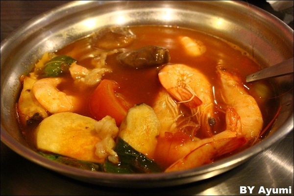 千葉火鍋(永和尊爵館)：［食記］千葉火鍋 / 永和尊爵館～海鮮、肉品、蔬菜、熟食、甜點、水果、生啤酒通通吃（喝）到飽啦！