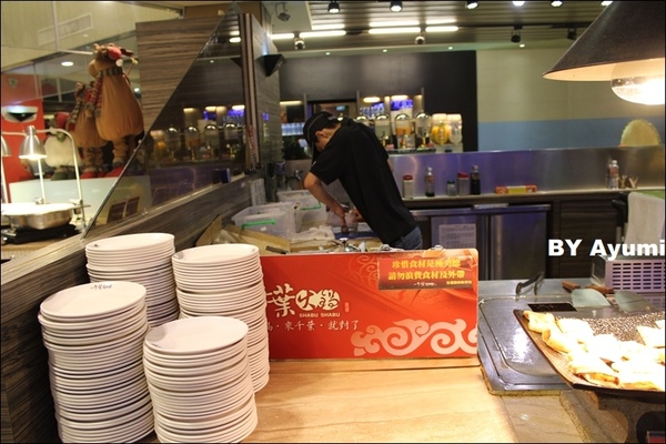 千葉火鍋(永和尊爵館)：［食記］千葉火鍋 / 永和尊爵館～海鮮、肉品、蔬菜、熟食、甜點、水果、生啤酒通通吃（喝）到飽啦！