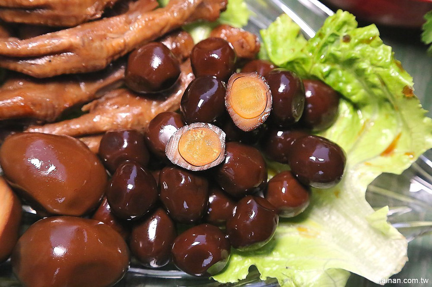 團購宅配美食 |鐵三娘私房料理~香Q鐵蛋、滷鳳爪、雪花Q餅!全省宅配台南可面交!!新年團購零食|年貨伴手禮 - 台南好Food遊