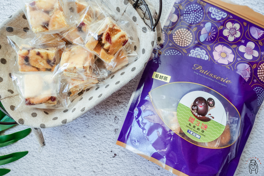 台南宅配團購美食 傳承阿嬤的秘方「鐵三娘私房料理」鐵蛋、鳳爪跟雪花餅,台南可面交,讓人忍不住嗑光,想一吃再吃。 - 丁Dingの吃貨日常