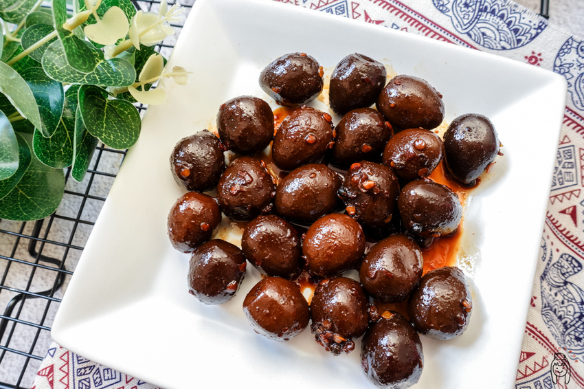 台南宅配團購美食 傳承阿嬤的秘方「鐵三娘私房料理」鐵蛋、鳳爪跟雪花餅,台南可面交,讓人忍不住嗑光,想一吃再吃。 - 丁Dingの吃貨日常