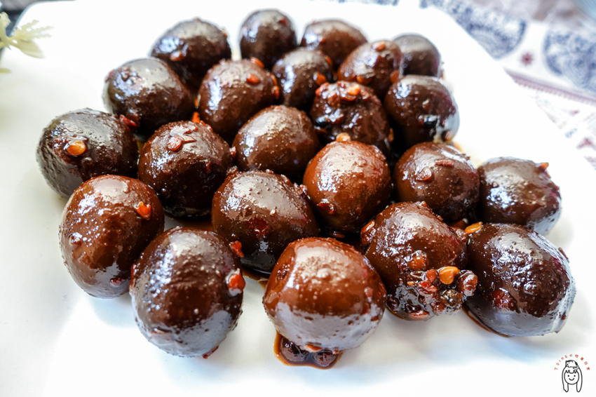 台南宅配團購美食 傳承阿嬤的秘方「鐵三娘私房料理」鐵蛋、鳳爪跟雪花餅,台南可面交,讓人忍不住嗑光,想一吃再吃。 - 丁Dingの吃貨日常