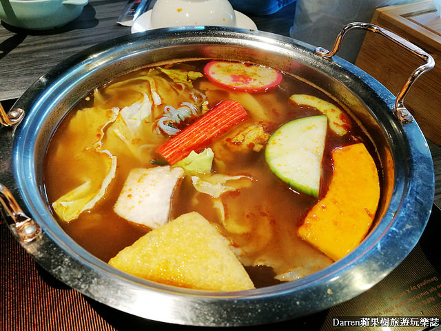 『桃園火鍋推薦』方圓涮涮屋(桃園大興店)★高CP值人氣鍋物大盤肉強勢插旗藝文特區/生猛海鮮超狂帝王蟹波士頓龍蝦平價高級肉專賣