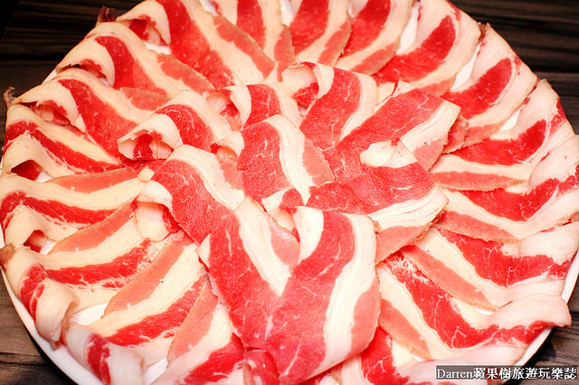 『桃園火鍋推薦』方圓涮涮屋(桃園大興店)★高CP值人氣鍋物大盤肉強勢插旗藝文特區/生猛海鮮超狂帝王蟹波士頓龍蝦平價高級肉專賣