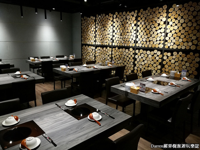 『桃園火鍋推薦』方圓涮涮屋(桃園大興店)★高CP值人氣鍋物大盤肉強勢插旗藝文特區/生猛海鮮超狂帝王蟹波士頓龍蝦平價高級肉專賣