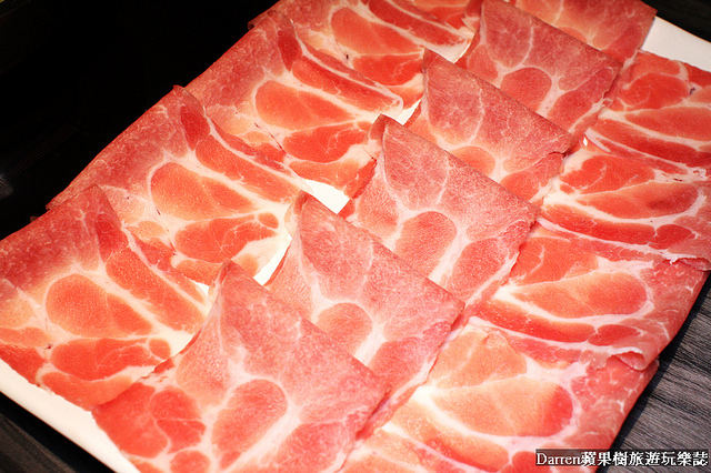 『桃園火鍋推薦』方圓涮涮屋(桃園大興店)★高CP值人氣鍋物大盤肉強勢插旗藝文特區/生猛海鮮超狂帝王蟹波士頓龍蝦平價高級肉專賣