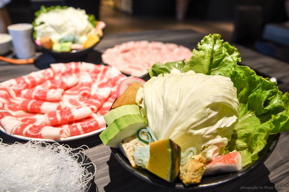 桃園海鮮火鍋 | 方圓涮涮屋．雙人無敵蝦爆鍋套餐 超誇張海鮮盤！！ | 黛西優齁齁 DaisyYohoho 世界自助旅行/旅行狂/背包客/美食生活