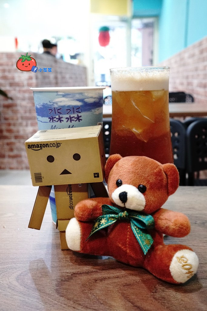 新莊體育館飲料 淼淼 水水