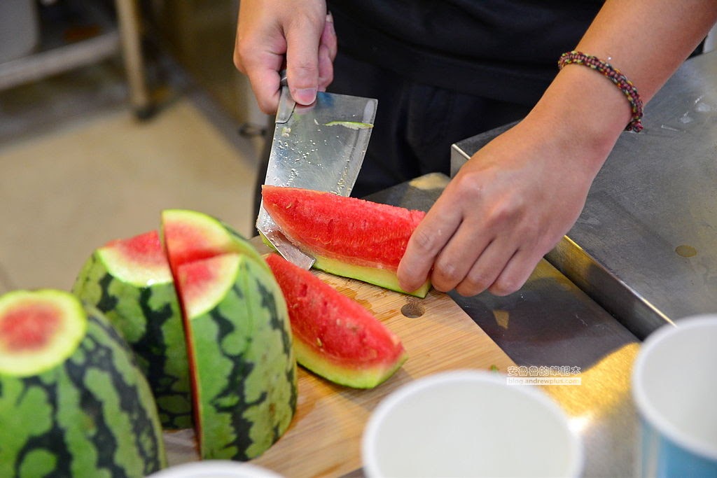 新莊國民運動中心,手搖飲,珍珠奶茶,公園路,手搖杯,新莊站