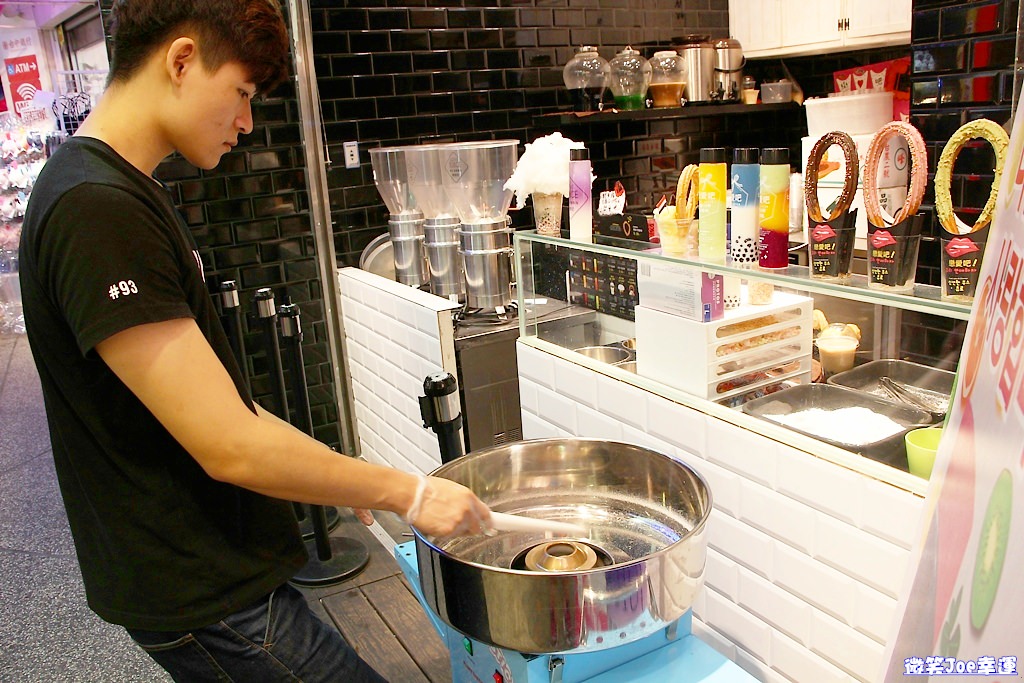 西屯|逢甲果汁戀愛吧!漸層果汁搭配韓國吉拿棒現吃超對味!!! - 微笑Joe幸運