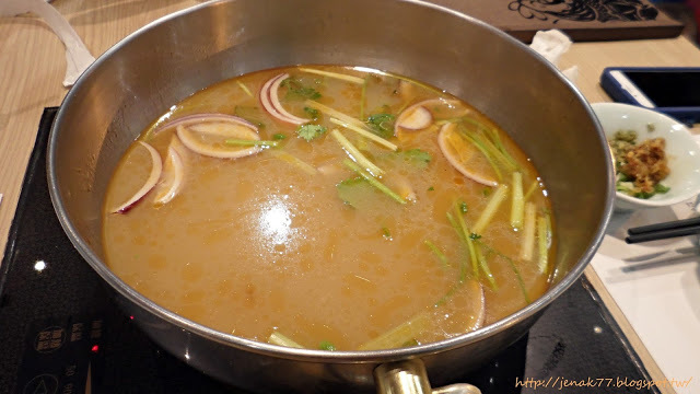 嘉義。廚神一絕雞煲蟹