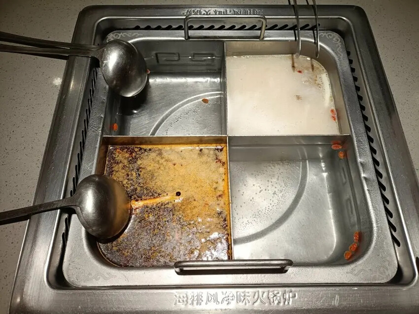 海底撈好吃又好玩！不限時、服務貼心、免費小菜水果通通有。