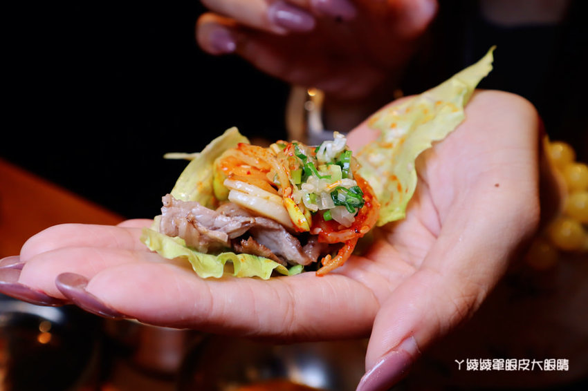 新竹韓式燒肉推薦娘子韓食!專人代烤又有氣氛,當日壽星免費贈送超浮誇燒肉蛋糕