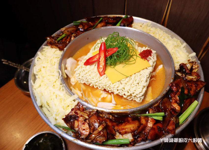 新竹韓式燒肉推薦娘子韓食!專人代烤又有氣氛,當日壽星免費贈送超浮誇燒肉蛋糕