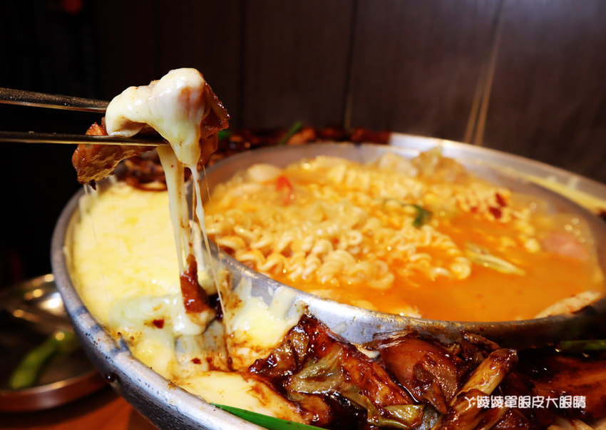 新竹韓式燒肉推薦娘子韓食!專人代烤又有氣氛,當日壽星免費贈送超浮誇燒肉蛋糕