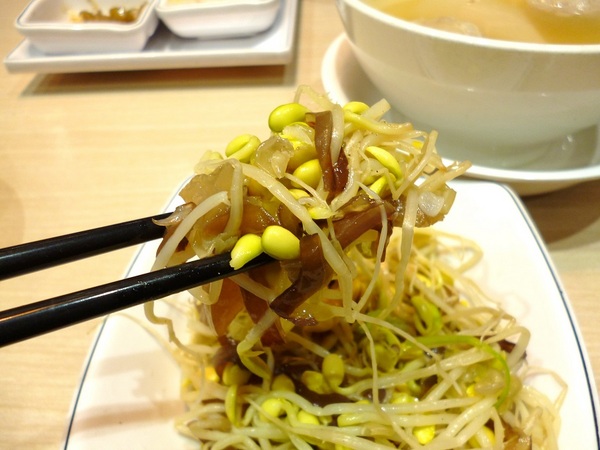 鬍鬚張(台北石牌店)：希望不要再漲價--鬍鬚張滷肉飯(台北石牌店)体驗心得