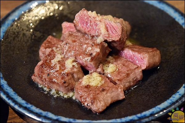 明炙道:台中低調頂級燒肉。明炙道炭火燒肉。專人代烤零失敗美味