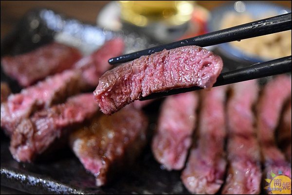 明炙道:台中低調頂級燒肉。明炙道炭火燒肉。專人代烤零失敗美味