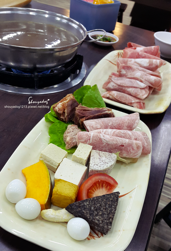 正咩羊肉爐：【吃到飽】充滿tattoo阿尼基風情的正咩羊肉爐 in龜山