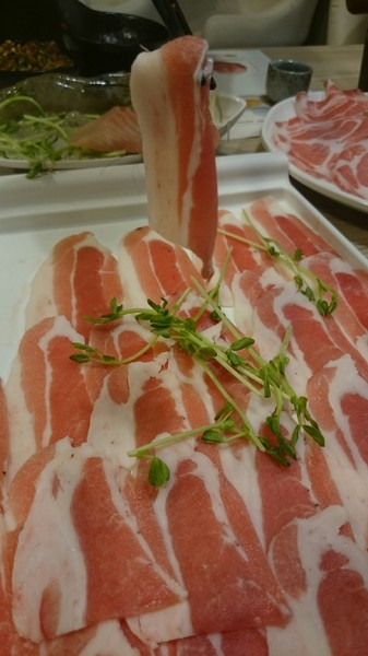 好好鍋：高雄~好好鍋~日式涮涮鍋 優質大盤肉~肉多新鮮~堅持天然好食材~