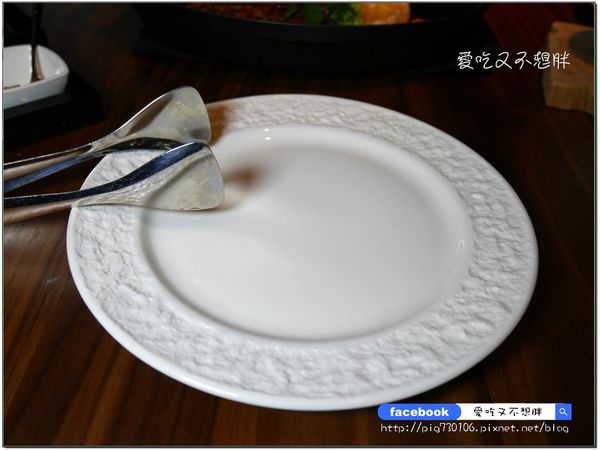 À Point Steak & Bar 艾朋牛排餐酒館:【台北市/美食】肉質好,價位便宜!墨賞旗下新品牌/市政府捷運4號出口。À Point Steak & Bar 艾朋牛排餐酒館