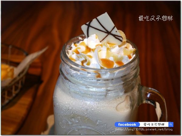 À Point Steak & Bar 艾朋牛排餐酒館:【台北市/美食】肉質好,價位便宜!墨賞旗下新品牌/市政府捷運4號出口。À Point Steak & Bar 艾朋牛排餐酒館