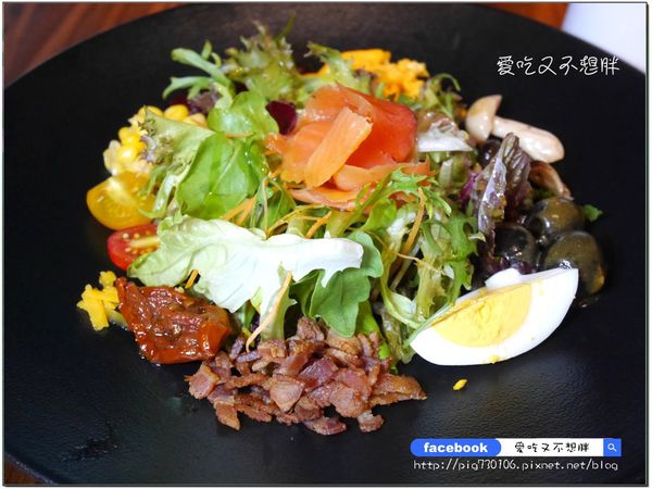 À Point Steak & Bar 艾朋牛排餐酒館:【台北市/美食】肉質好,價位便宜!墨賞旗下新品牌/市政府捷運4號出口。À Point Steak & Bar 艾朋牛排餐酒館