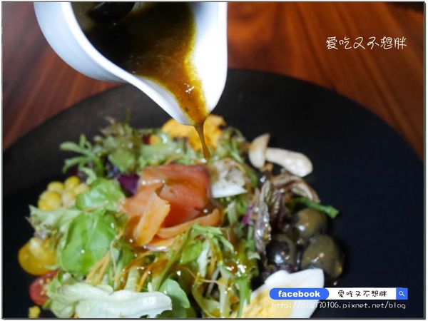 À Point Steak & Bar 艾朋牛排餐酒館:【台北市/美食】肉質好,價位便宜!墨賞旗下新品牌/市政府捷運4號出口。À Point Steak & Bar 艾朋牛排餐酒館