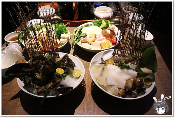 À Point Steak & Bar 艾朋牛排餐酒館:『愛評體驗券』►台北信義區◄À Point Steak & Bar艾朋牛排餐酒館/海鮮總匯涮涮鍋/波士頓龍蝦/昆布蔬菜高湯