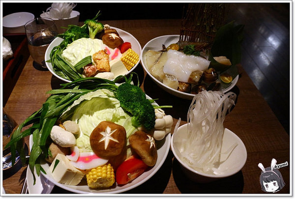 À Point Steak & Bar 艾朋牛排餐酒館:『愛評體驗券』►台北信義區◄À Point Steak & Bar艾朋牛排餐酒館/海鮮總匯涮涮鍋/波士頓龍蝦/昆布蔬菜高湯