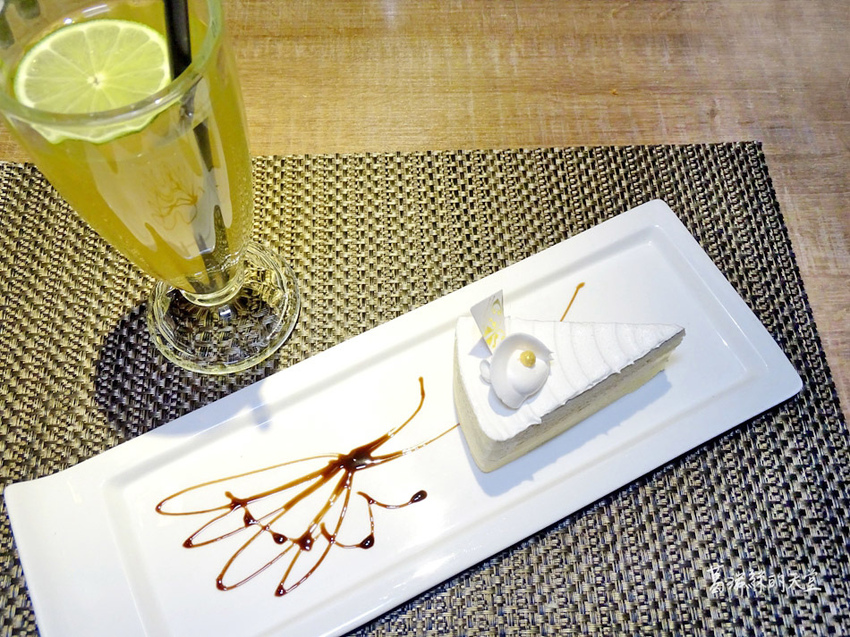 艾朋牛排餐酒館-微風南山附近美食 (19).jpg