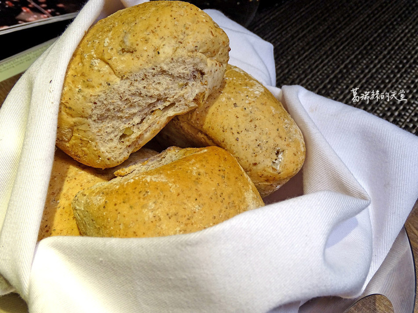 艾朋牛排餐酒館-微風南山附近美食 (44).jpg