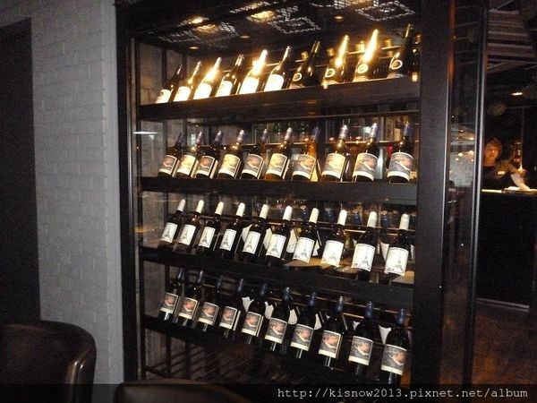 À Point Steak & Bar 艾朋牛排餐酒館：除了美味精緻的餐點,還可以欣賞101的夜景-『愛評體驗券』、『À Point Steak & Bar 艾朋牛排餐酒館』体驗心得