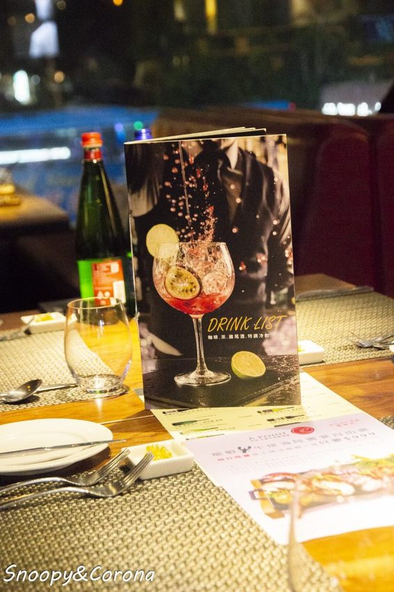 【吃喝．台北】信義區約會餐廳／À Point Steak & Bar 艾朋牛排餐酒館～信義區絕佳景觀，大推鮮嫩多汁果木燻烤牛排