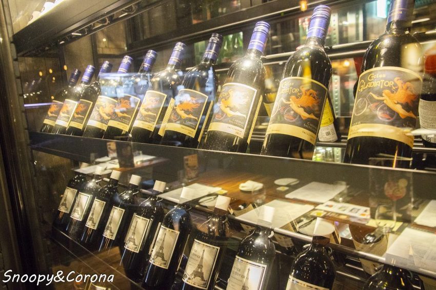 【吃喝．台北】信義區約會餐廳／À Point Steak & Bar 艾朋牛排餐酒館～信義區絕佳景觀，大推鮮嫩多汁果木燻烤牛排