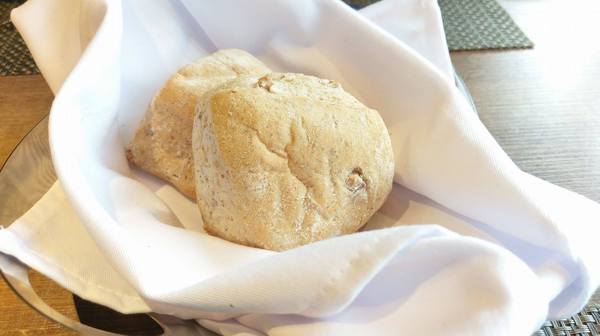 À Point Steak & Bar 艾朋牛排餐酒館：À Point Steak & Bar 艾朋牛排餐酒館-墨賞旗下新品牌 信義區高級餐酒館  服務、環境、餐點都超有水準