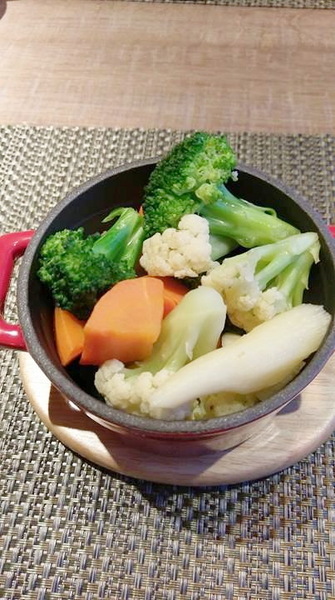 À Point Steak & Bar 艾朋牛排餐酒館：À Point Steak & Bar 艾朋牛排餐酒館-墨賞旗下新品牌 信義區高級餐酒館  服務、環境、餐點都超有水準