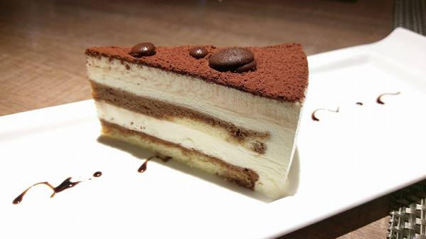 À Point Steak & Bar 艾朋牛排餐酒館：À Point Steak & Bar 艾朋牛排餐酒館-墨賞旗下新品牌 信義區高級餐酒館  服務、環境、餐點都超有水準