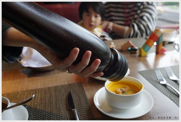 艾朋牛排-8-南瓜濃湯.JPG 艾朋牛排-8-南瓜濃湯.JPG