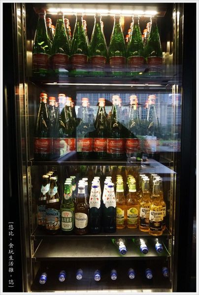 艾朋牛排-21-酒櫃.JPG 艾朋牛排-21-酒櫃.JPG