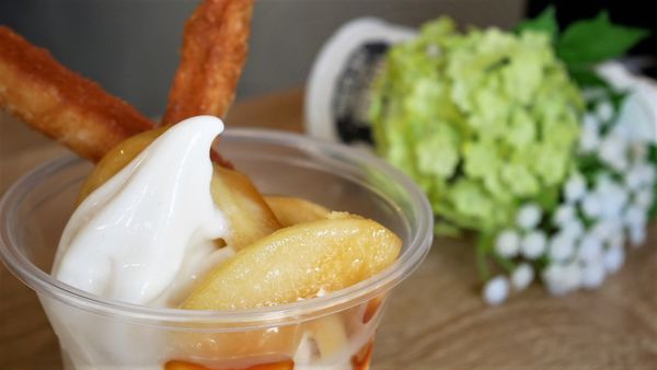 【台南市-安平區】新安平美食散步小吃『畢夫餅』~全台首創,源自加拿大的國民小吃!邊走邊吃享樂趣٩(๑^ 3 ^๑)۶