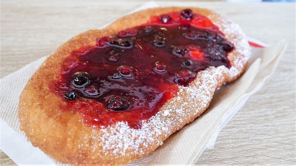 【台南市-安平區】新安平美食散步小吃『畢夫餅』~全台首創,源自加拿大的國民小吃!邊走邊吃享樂趣٩(๑^ 3 ^๑)۶