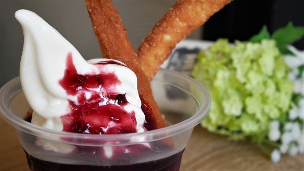 【台南市-安平區】新安平美食散步小吃『畢夫餅』~全台首創,源自加拿大的國民小吃!邊走邊吃享樂趣٩(๑^ 3 ^๑)۶