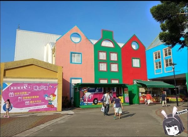 小人國主題樂園(Window on China Theme Park)：[遊記]►桃園龍潭區◄35週年小人國主題樂園/恐龍親水廣場/美洲探險樂園/歐洲室內樂園/迷你世界/轟浪水樂園