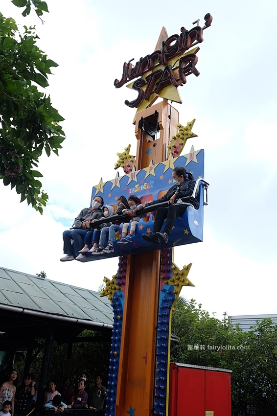 台灣觀光巴士。龍潭大池景觀咖啡廳、小人國一日遊,2人同行1人免費,每人只要595元,門票、車資全部包! @蹦啾♥謝蘿莉 La vie heureuse